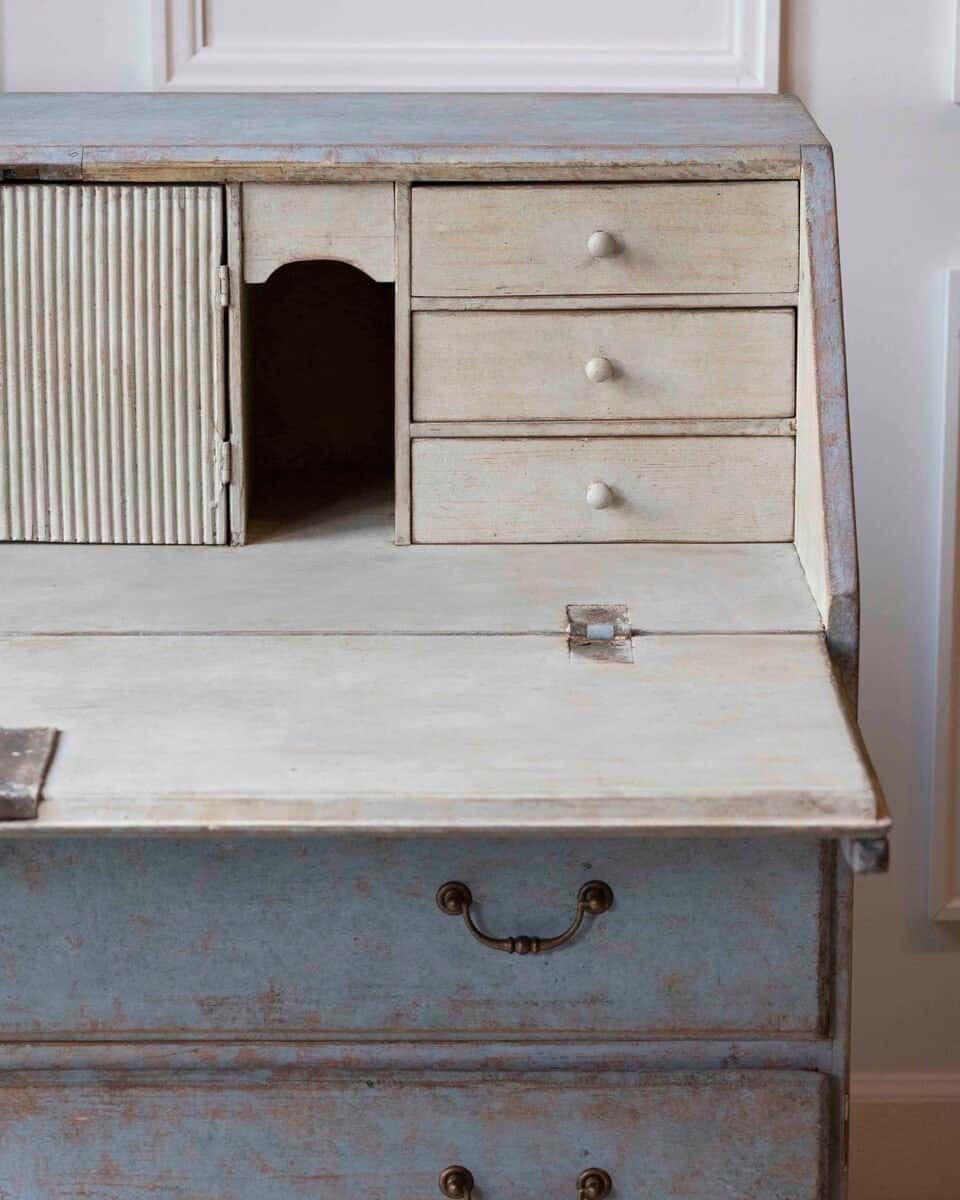 19th-Century Swedish Painted Secretary in Blue with White Highlights, circa 1830–1850 - JAA