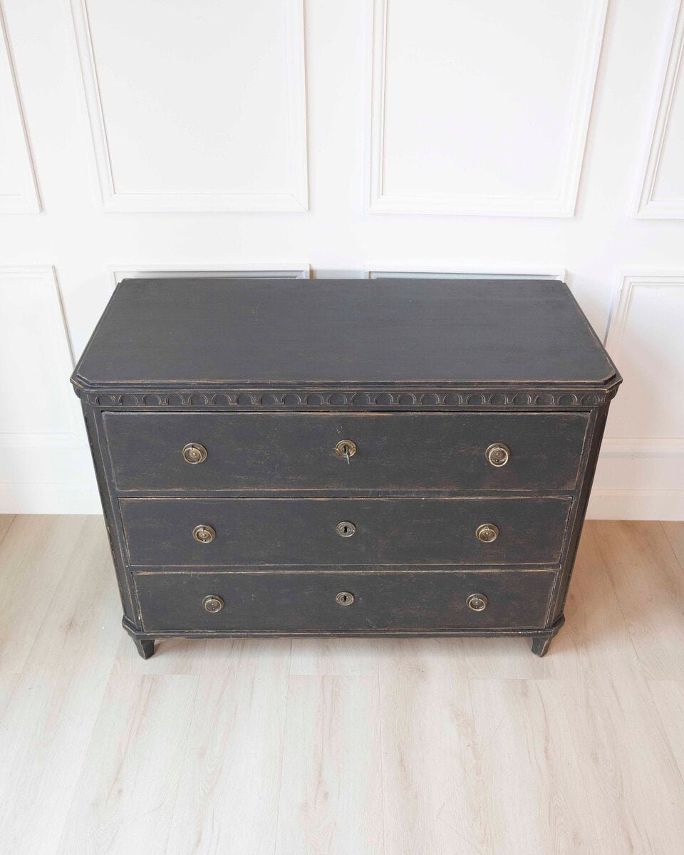ON HOLD - Swedish Black-Painted Pine Chest of Drawers, 19th Century - JAA