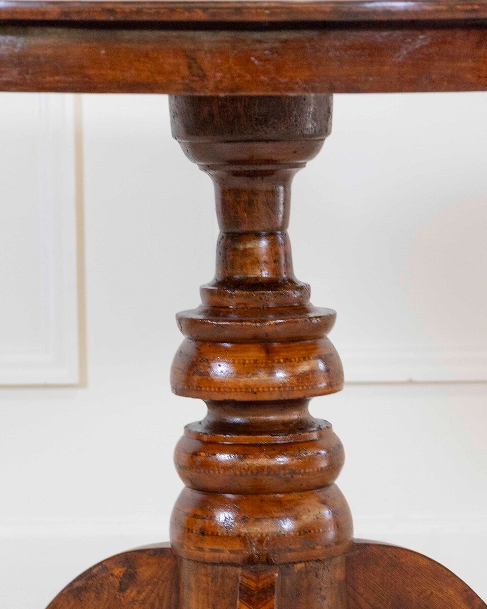 Italian 19th Century Round Inlaid Table - JAA