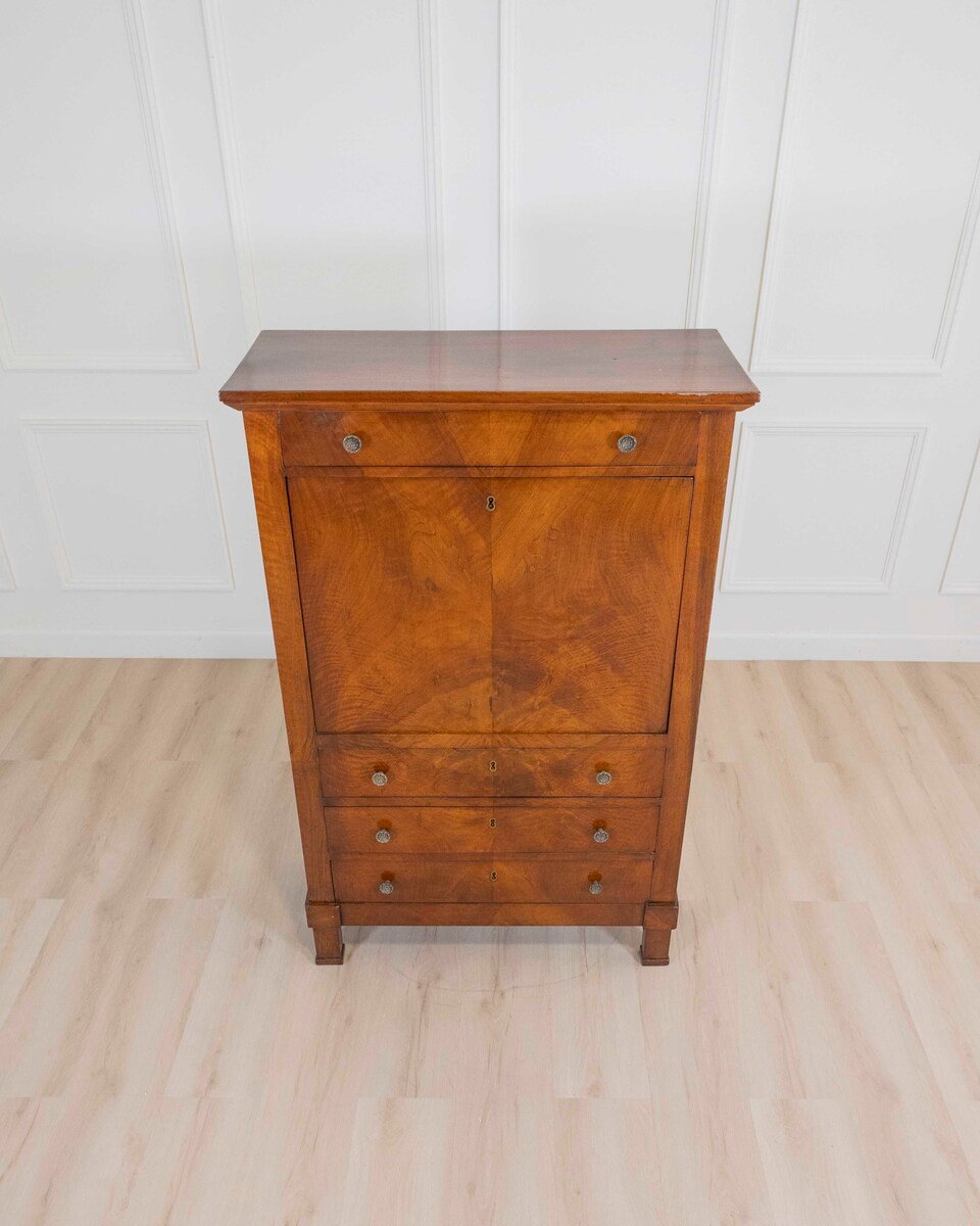 Italian 19th Century Walnut Secrétaire à Abattant with Fitted Interior - JAA