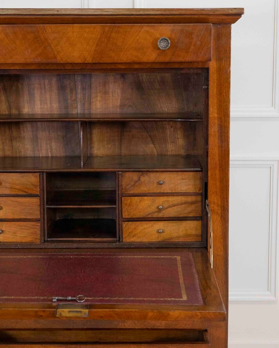 Italian 19th Century Walnut Secrétaire à Abattant with Fitted Interior - JAA