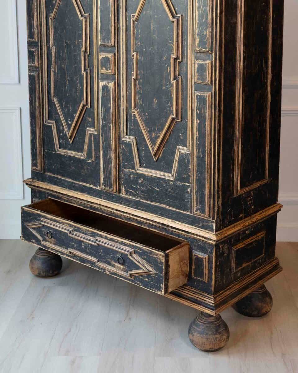 18th Century Baroque Two-Part Cabinet with Black Finish and Blue Interior - JAA