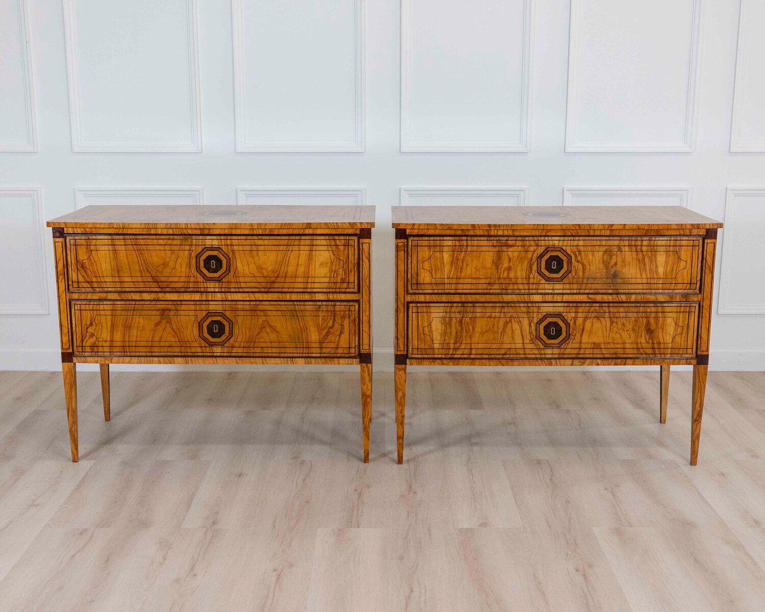 ON HOLD - Pair of Italian Neoclassical Elm Burl Veneer Commodes, Late 19th Century - JAA