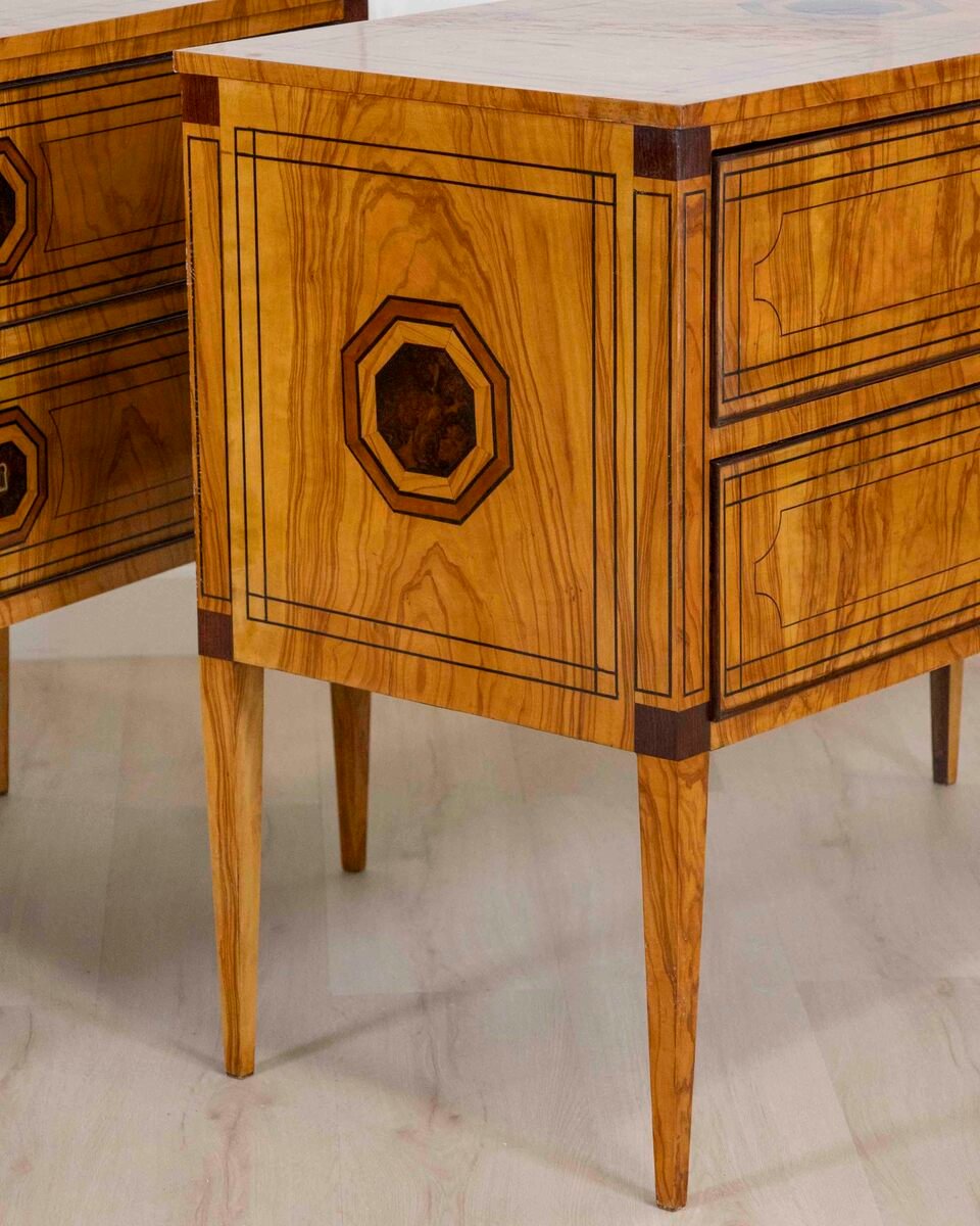 ON HOLD - Pair of Italian Neoclassical Elm Burl Veneer Commodes, Late 19th Century - JAA