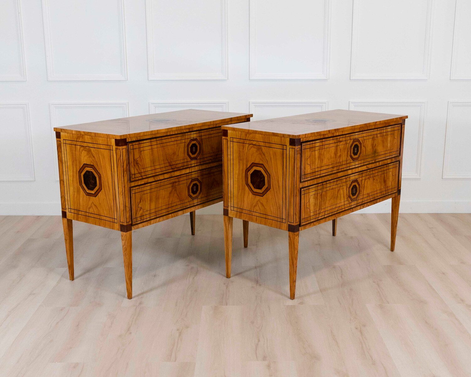 ON HOLD - Pair of Italian Neoclassical Elm Burl Veneer Commodes, Late 19th Century - JAA