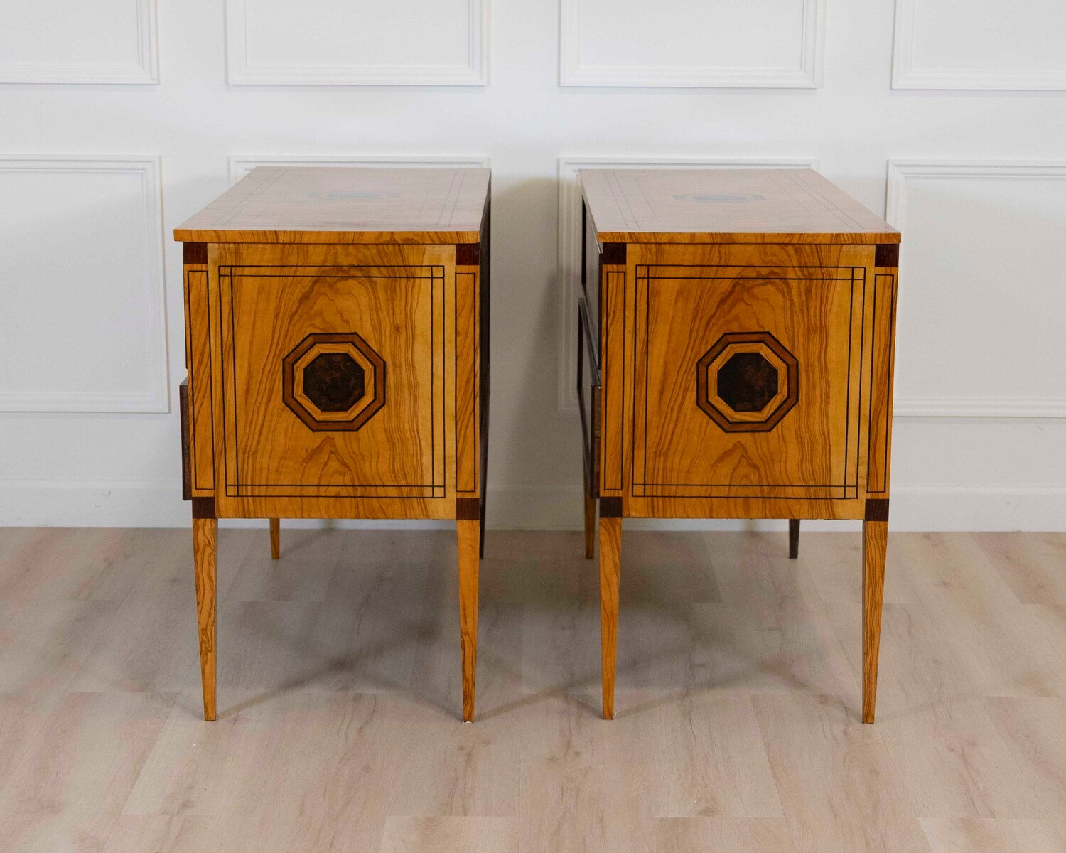 ON HOLD - Pair of Italian Neoclassical Elm Burl Veneer Commodes, Late 19th Century - JAA