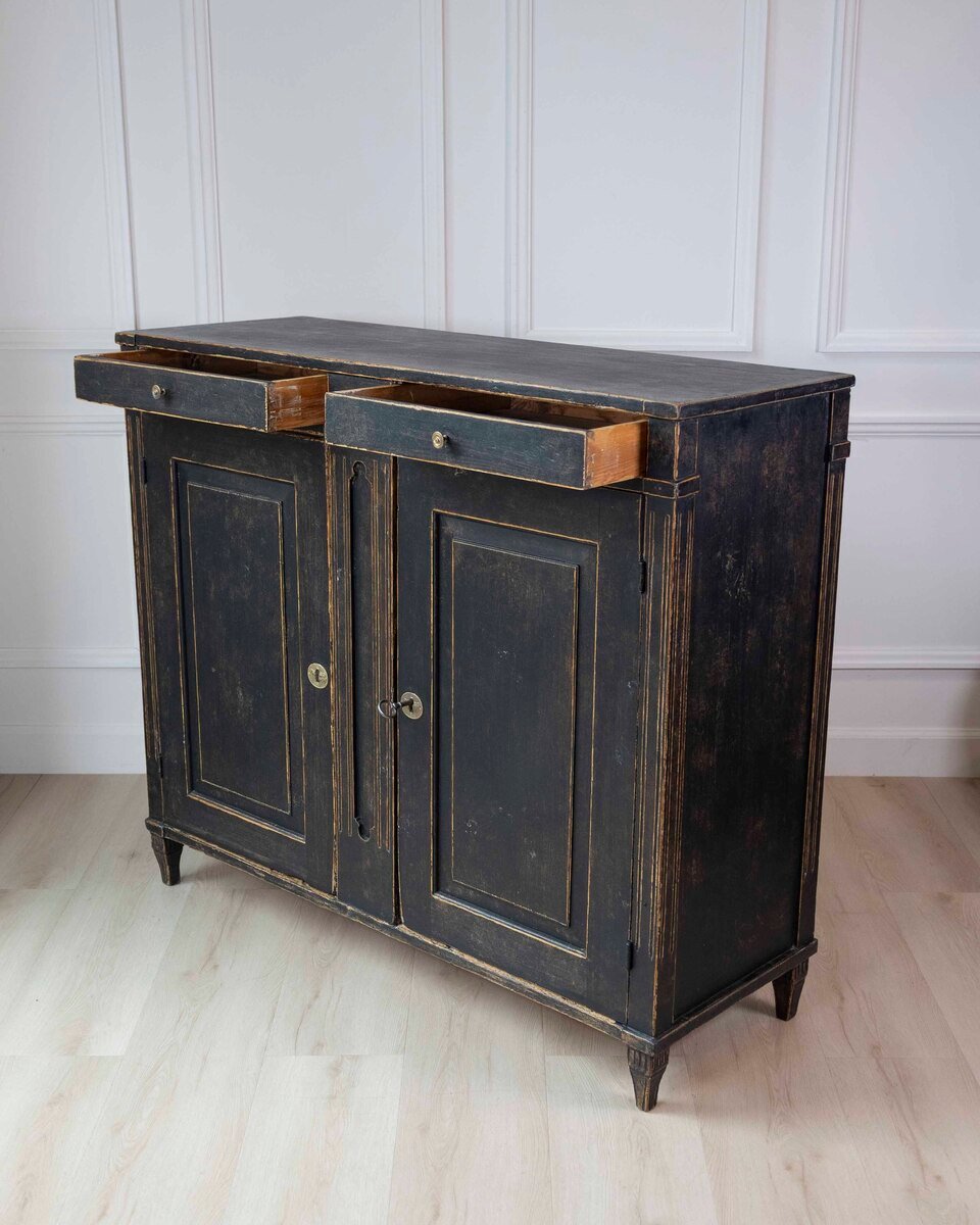 Swedish Gustavian Period Country Sideboard, 18th Century - JAA