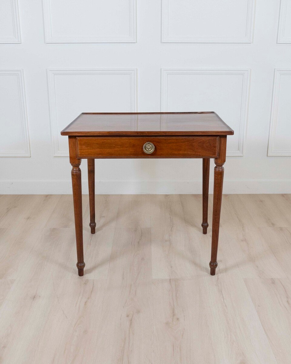 Italian Late 18th Century Neoclassical Walnut Desk with Fruitwood Marquetry - JAA