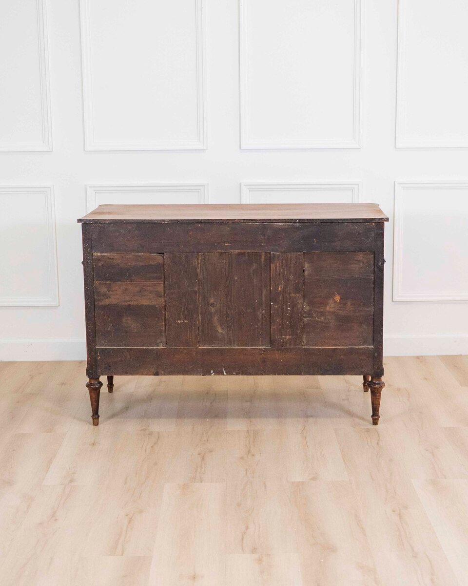 Louis XVI Walnut Chest Of Drawers Circa 1780 - JAA