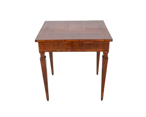 Italian Late 18th Century Tuscan Walnut Inlaid Table