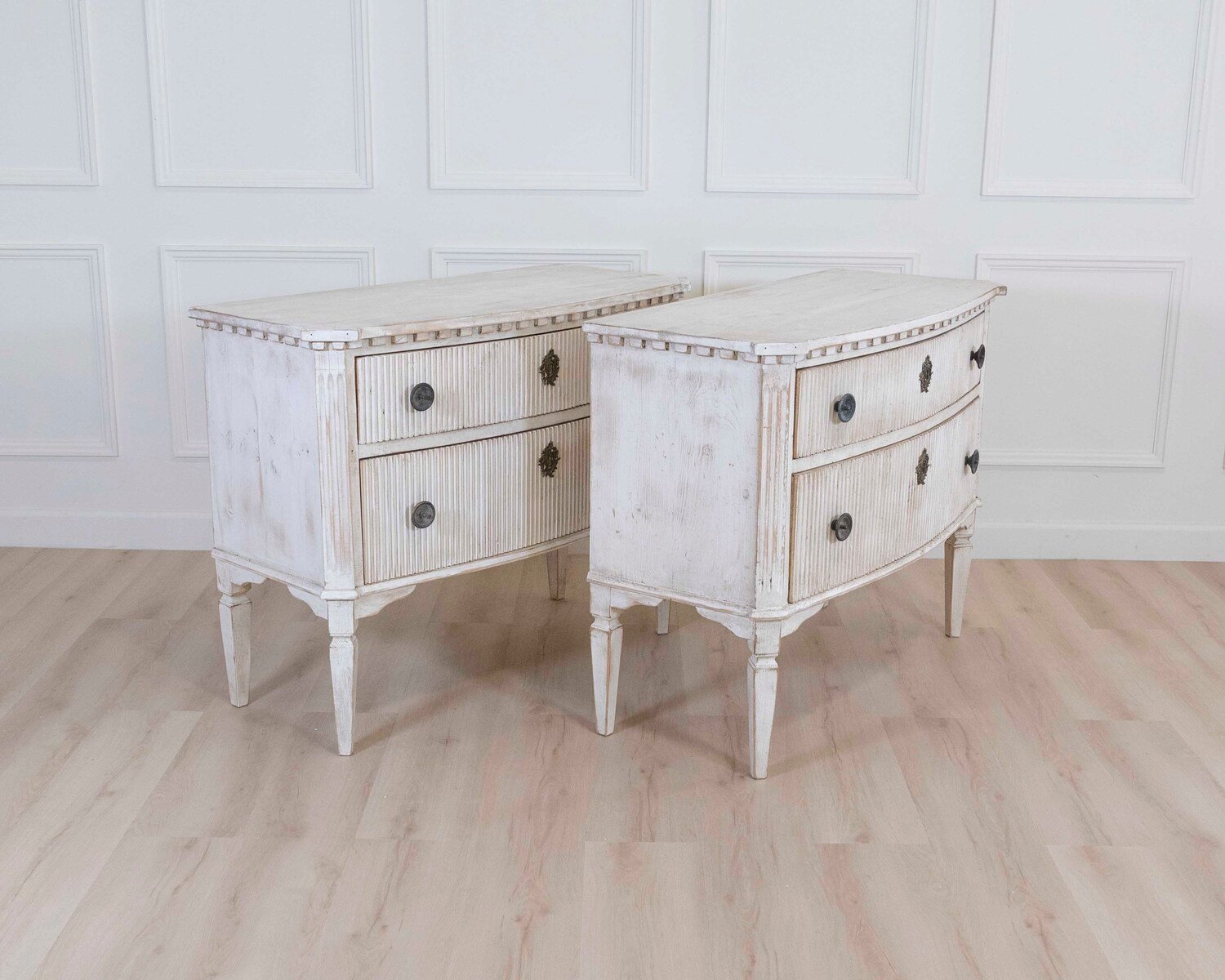 Pair of Italian Painted Neoclassical Commodes, 20th Century - JAA