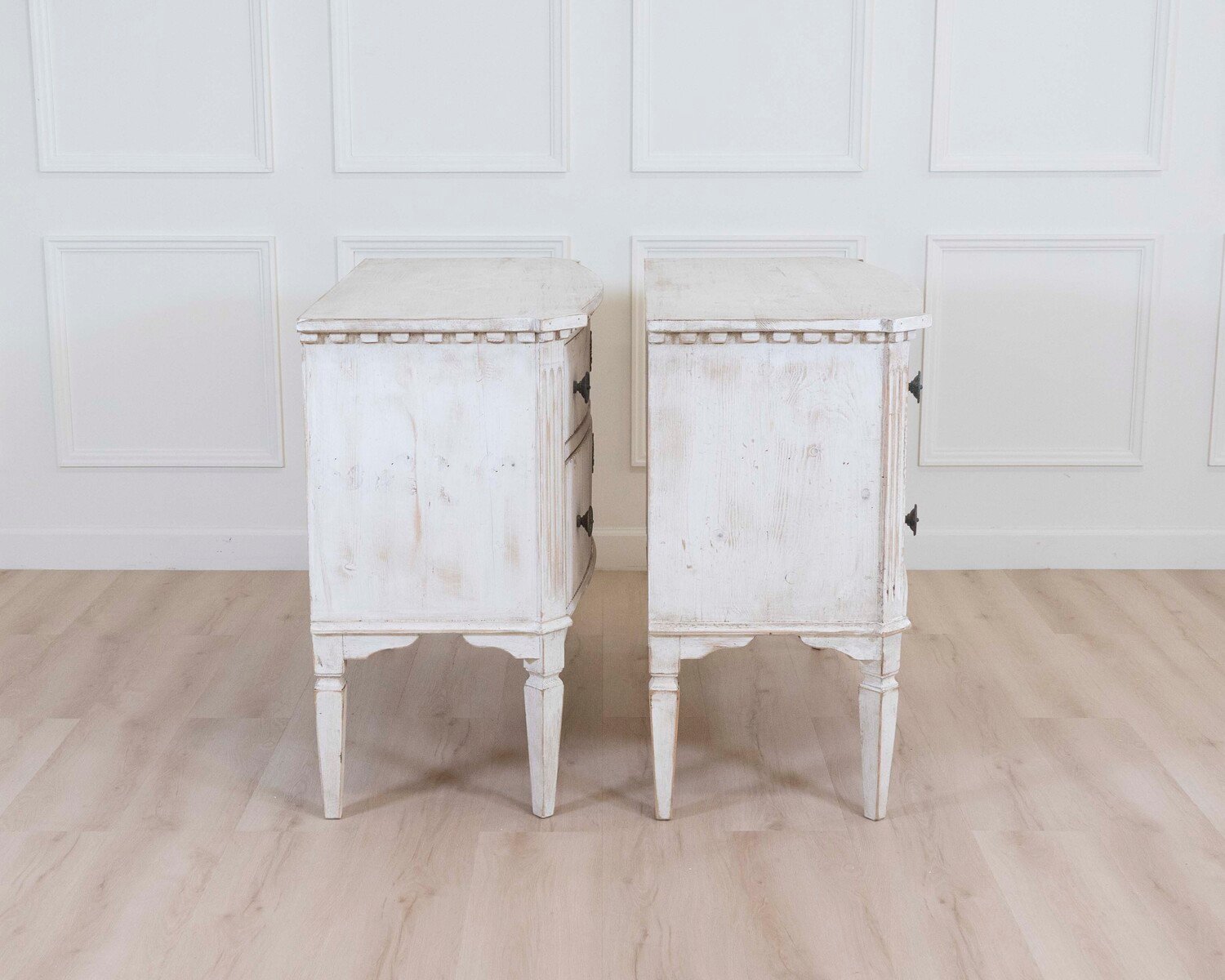 Pair of Italian Painted Neoclassical Commodes, 20th Century - JAA