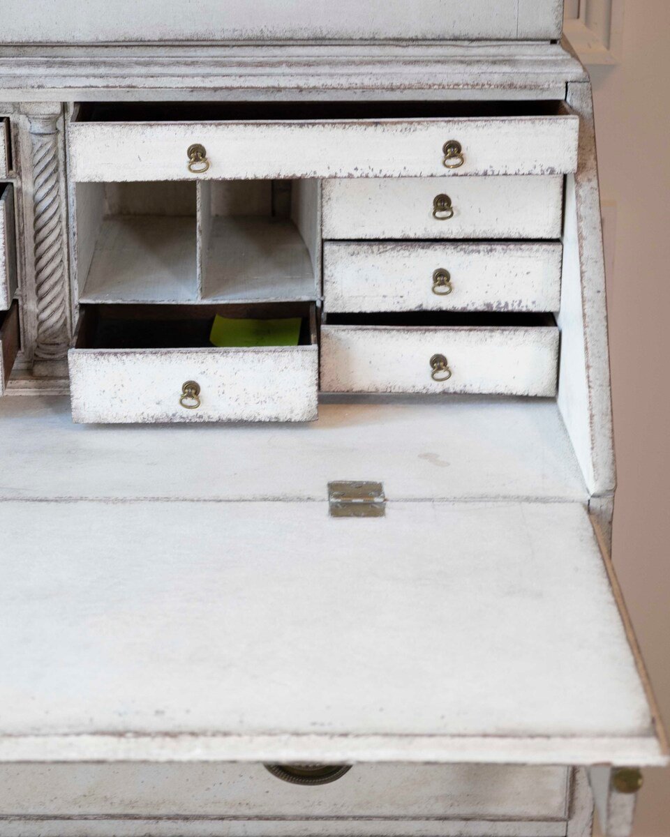 European Late 18th Century Two-Part Vitrine Cabinet, c.1790 - JAA