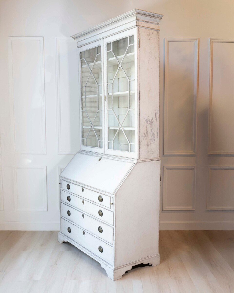 European Late 18th Century Two-Part Vitrine Cabinet, c.1790 - JAA