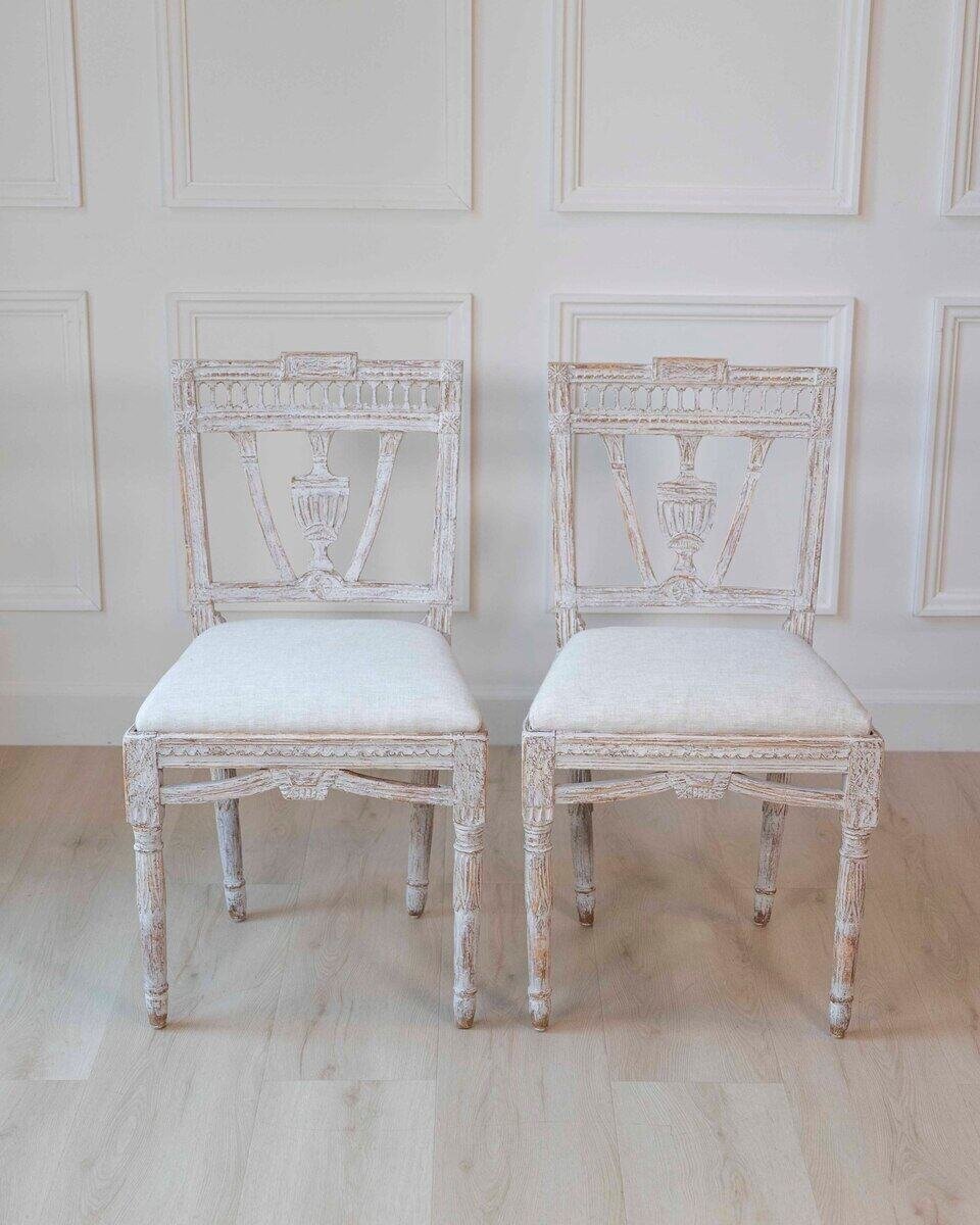 Pair of Swedish Gustavian Period Dining Chairs with Urn Splats and Pierced Crest Rails, Late 18th Century - JAA