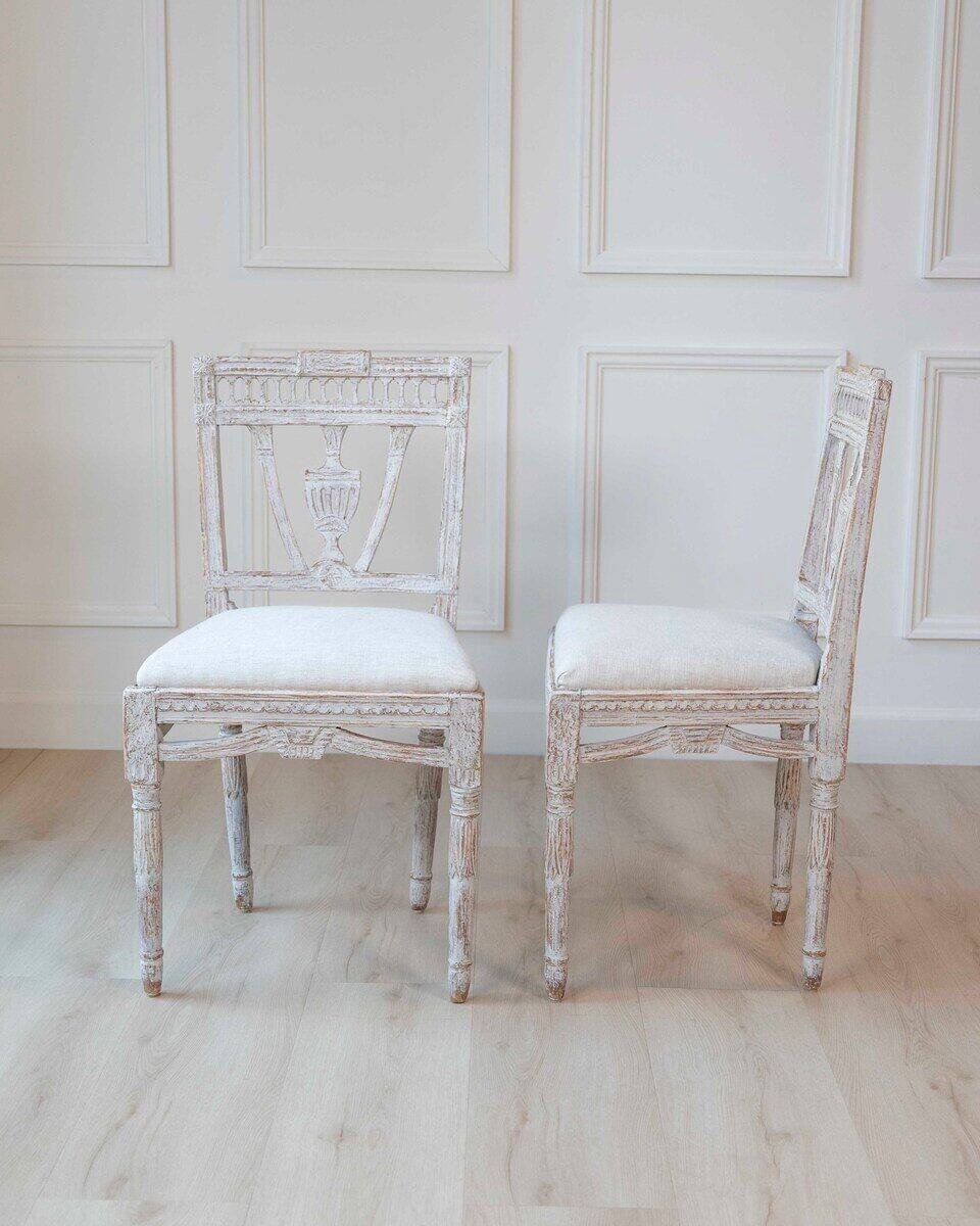Pair of Swedish Gustavian Period Dining Chairs with Urn Splats and Pierced Crest Rails, Late 18th Century - JAA