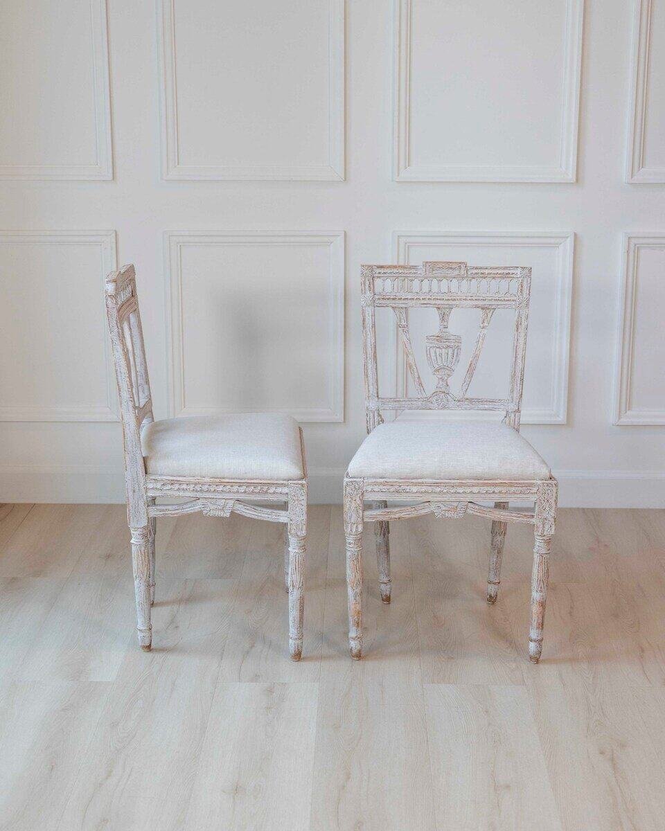 Pair of Swedish Gustavian Period Dining Chairs with Urn Splats and Pierced Crest Rails, Late 18th Century - JAA