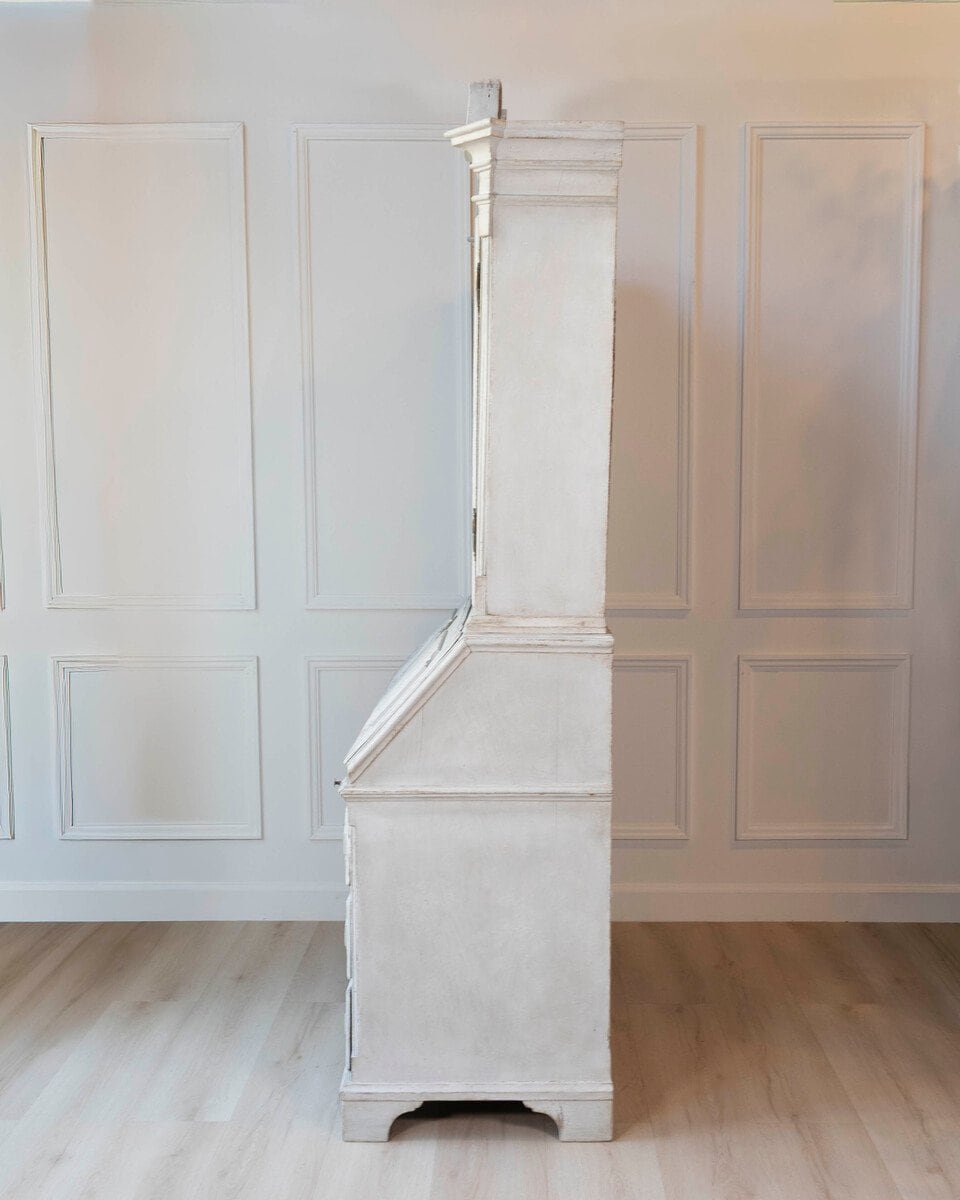 Scandinavian 18th Century Carved Two-Part Bureau, c.1770 - JAA