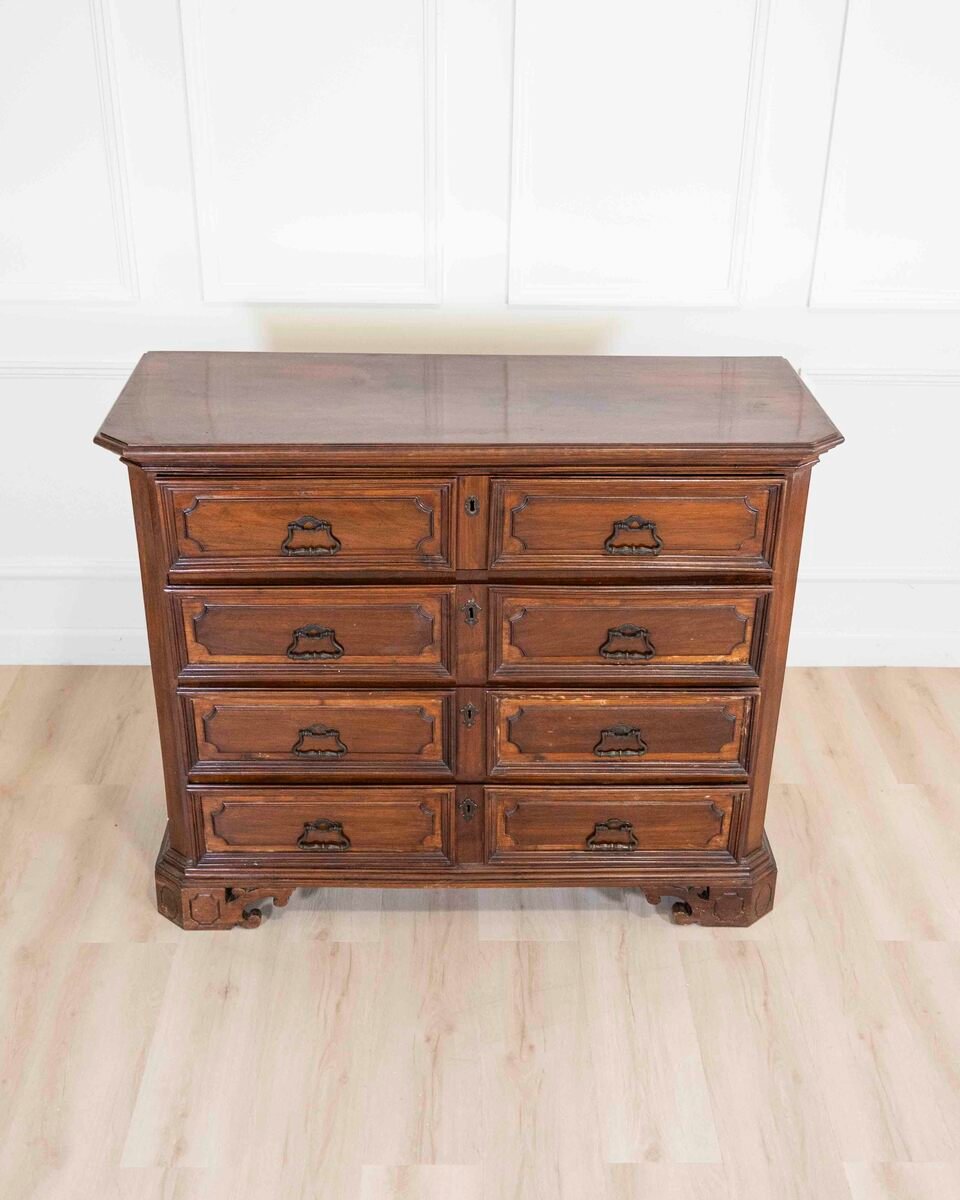 Walnut Chest Of Drawers, Lombardy, Early 18th Century - JAA