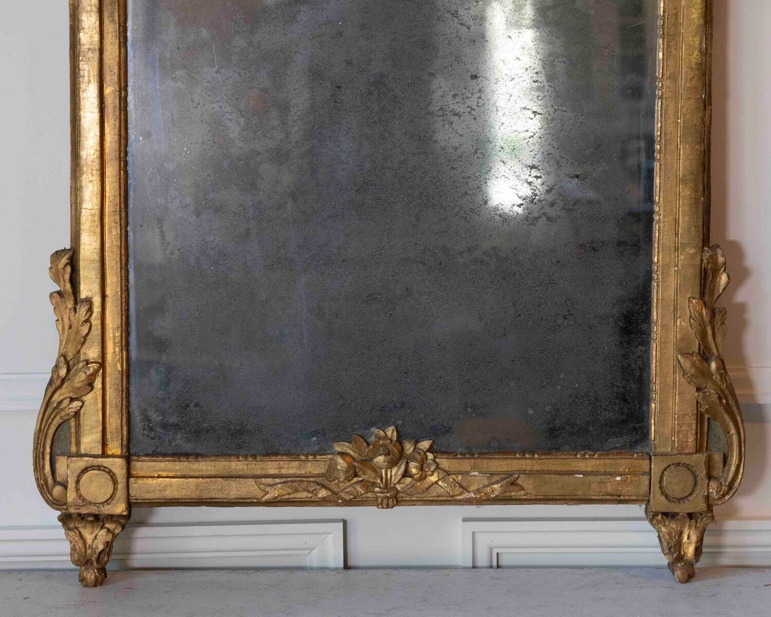 Italian 18th Century Neoclassical Painted and Gilded Console Table with Marble Top - JAA
