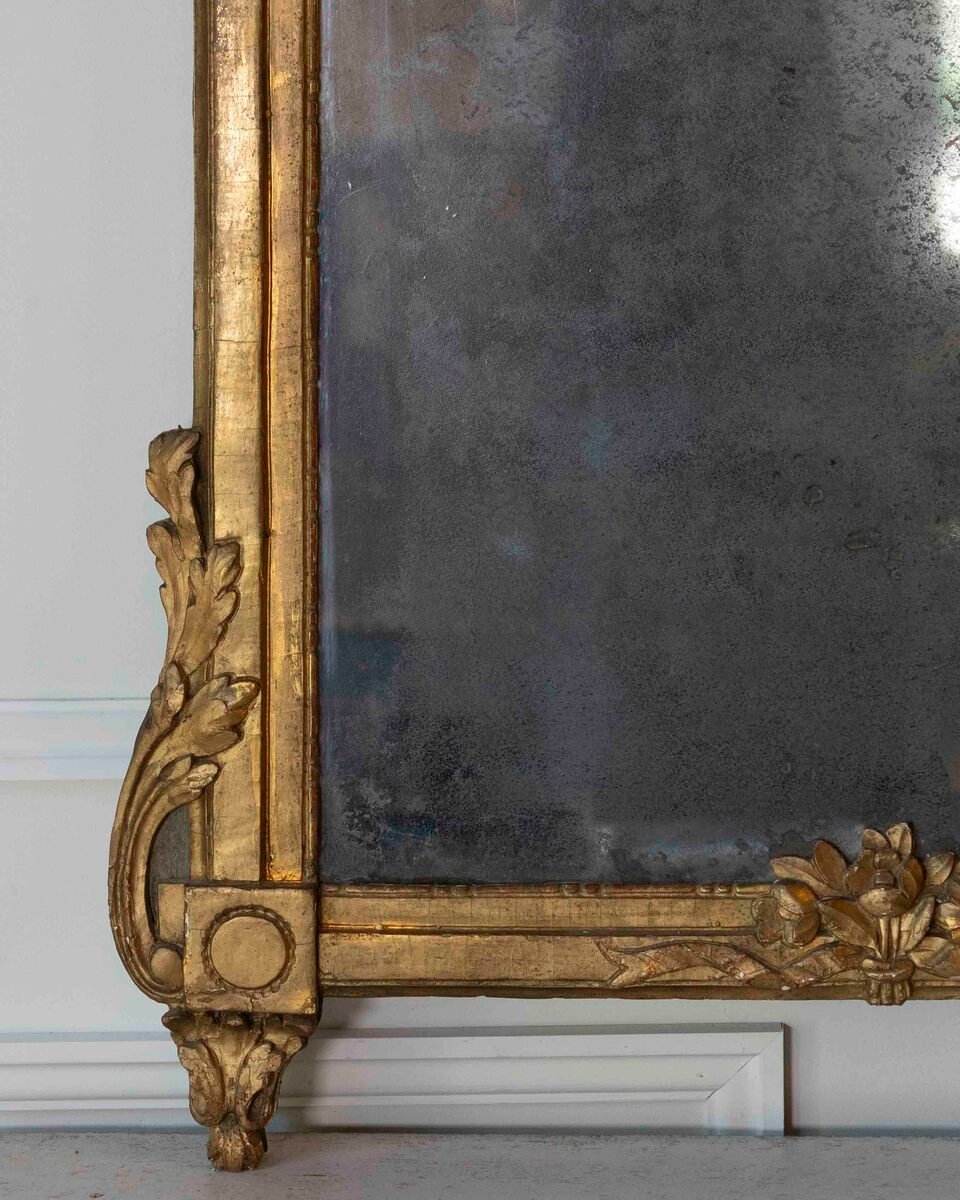 Italian 18th Century Neoclassical Painted and Gilded Console Table with Marble Top - JAA