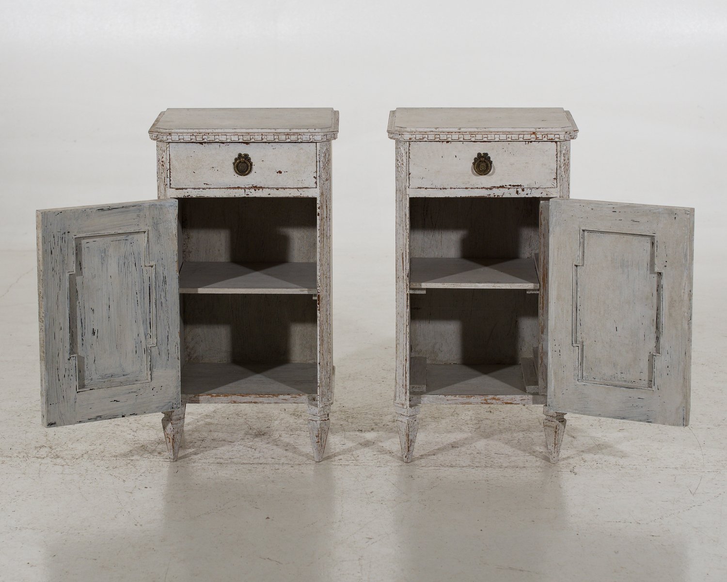 Pair of Swedish nightstands, with drawer, circa 100 years old - JAA