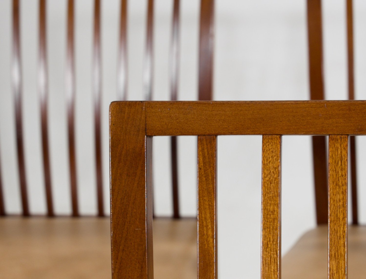 Eight fantastic mahogany chairs with leather seats by A.J Iversens in Copenhagen, circa 1960’s. - JAA