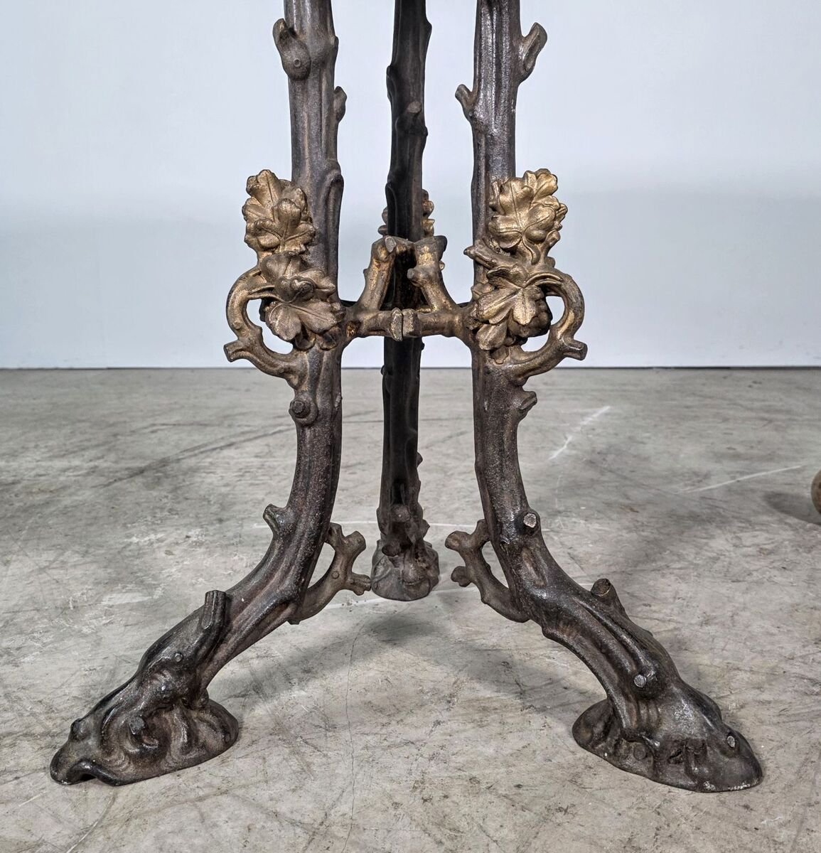 Large 19th-century cast iron 