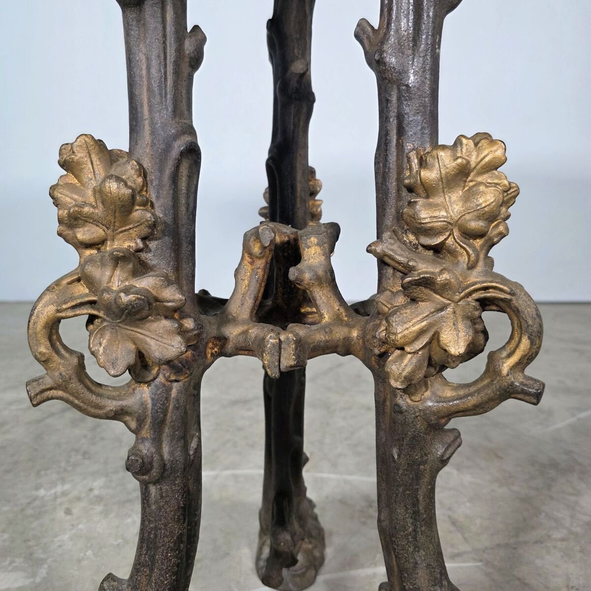 Large 19th-century cast iron 