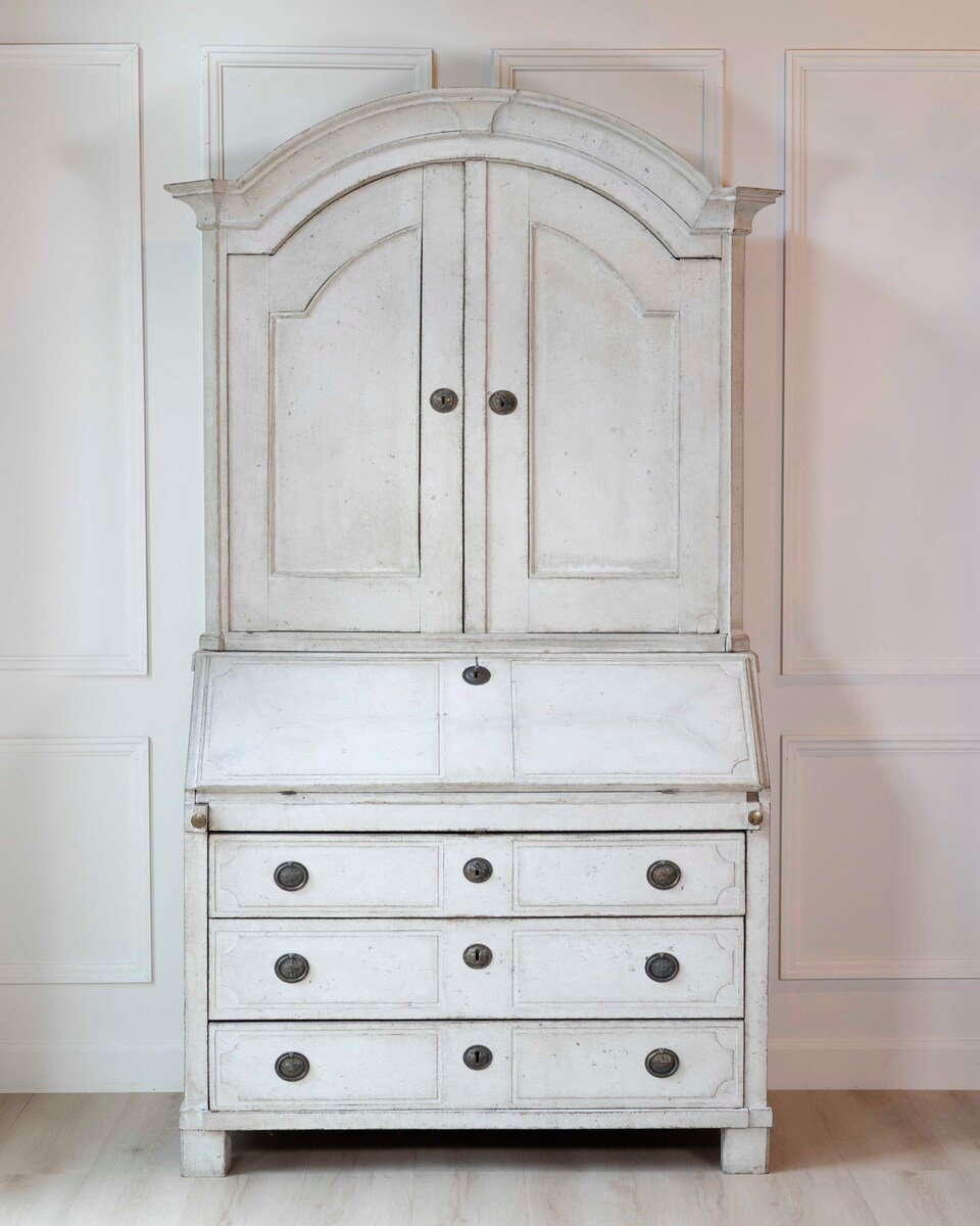 18th century Swedish Gustavian secretary cabinet - JAA