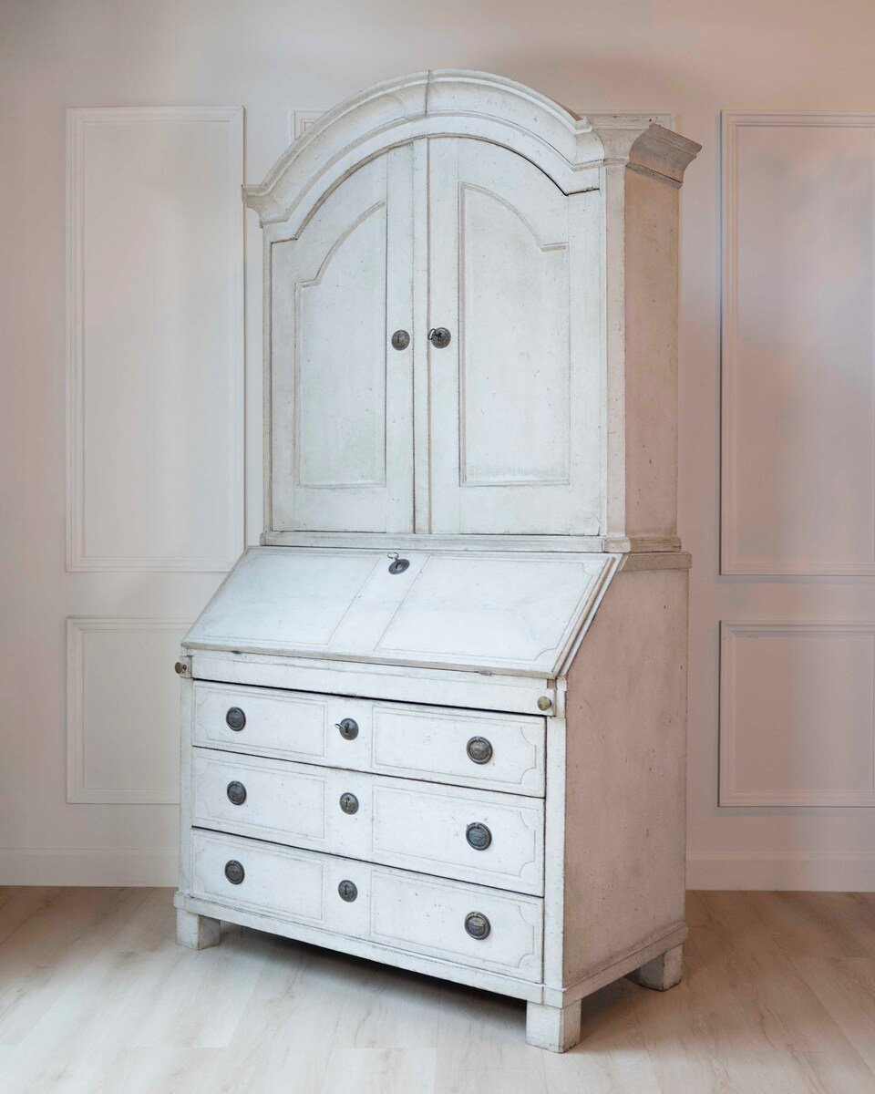 18th century Swedish Gustavian secretary cabinet - JAA