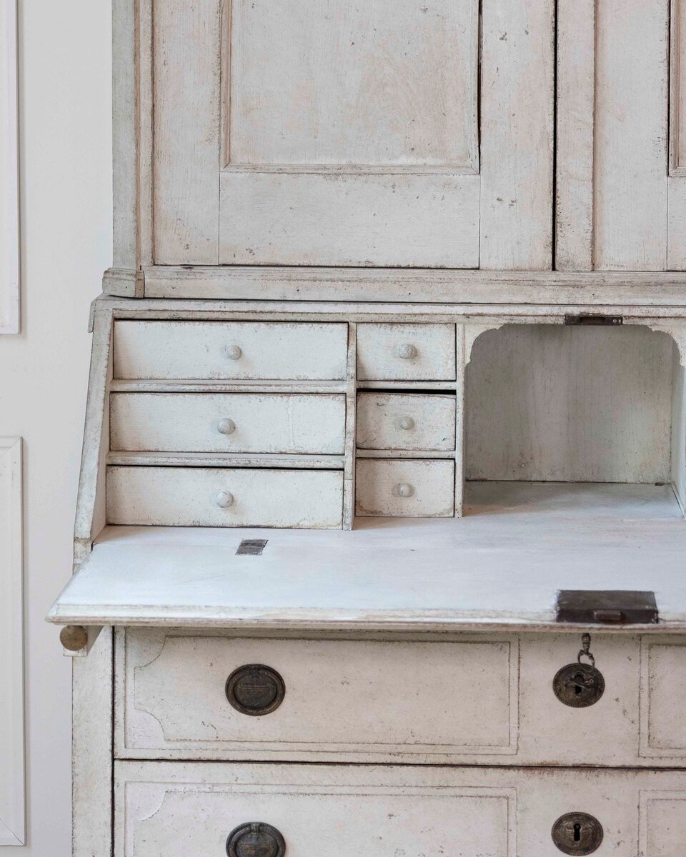 18th century Swedish Gustavian secretary cabinet - JAA