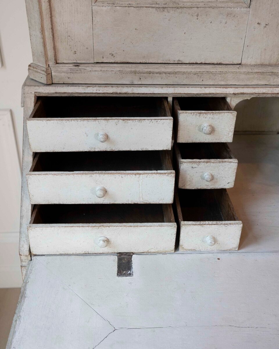 18th century Swedish Gustavian secretary cabinet - JAA