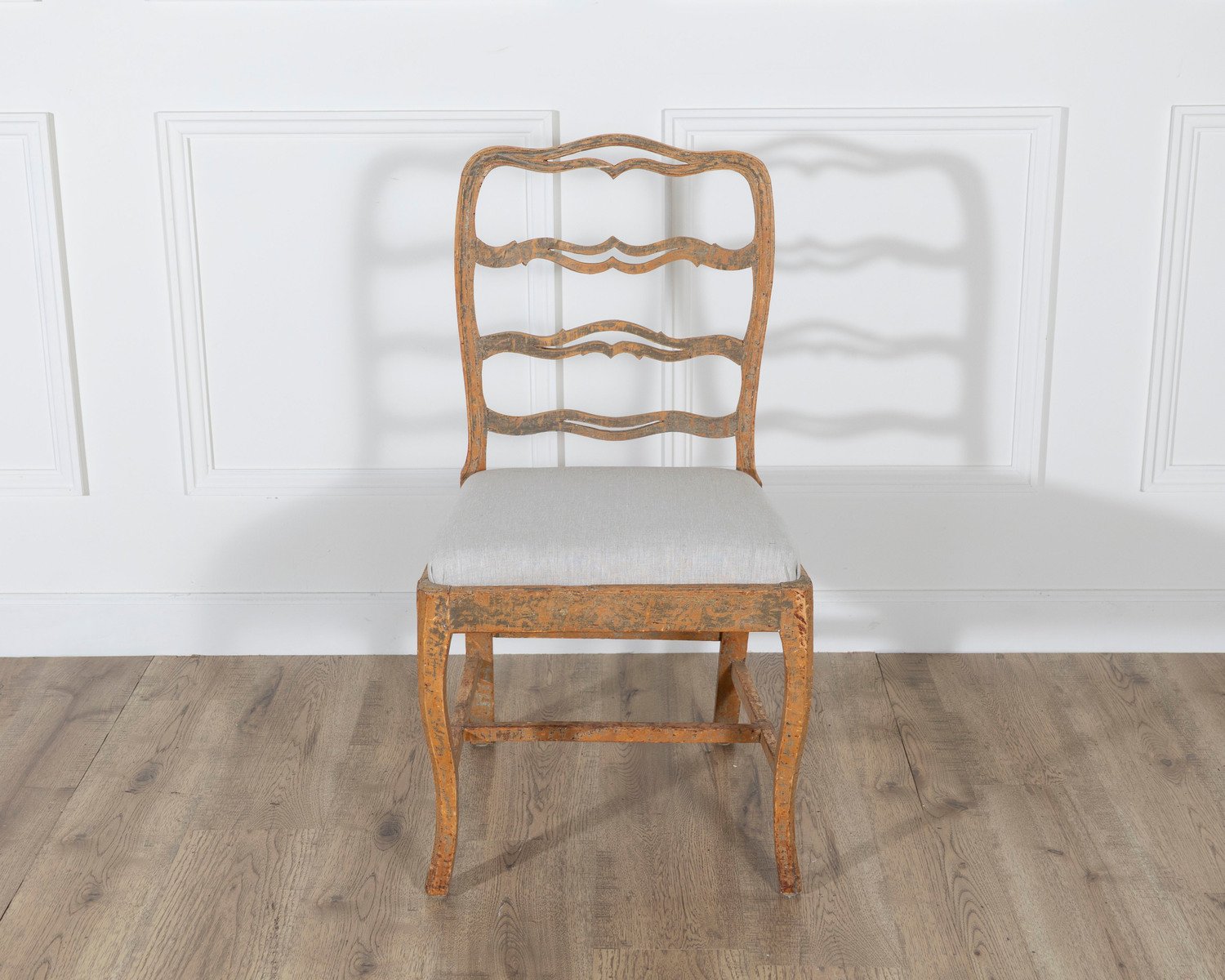 Gustavian Chair with Smiling Details – Circa 1780 - JAA