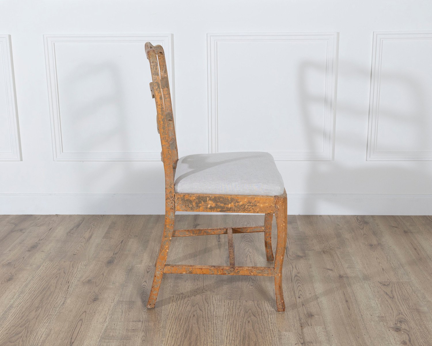 Gustavian Chair with Smiling Details – Circa 1780 - JAA