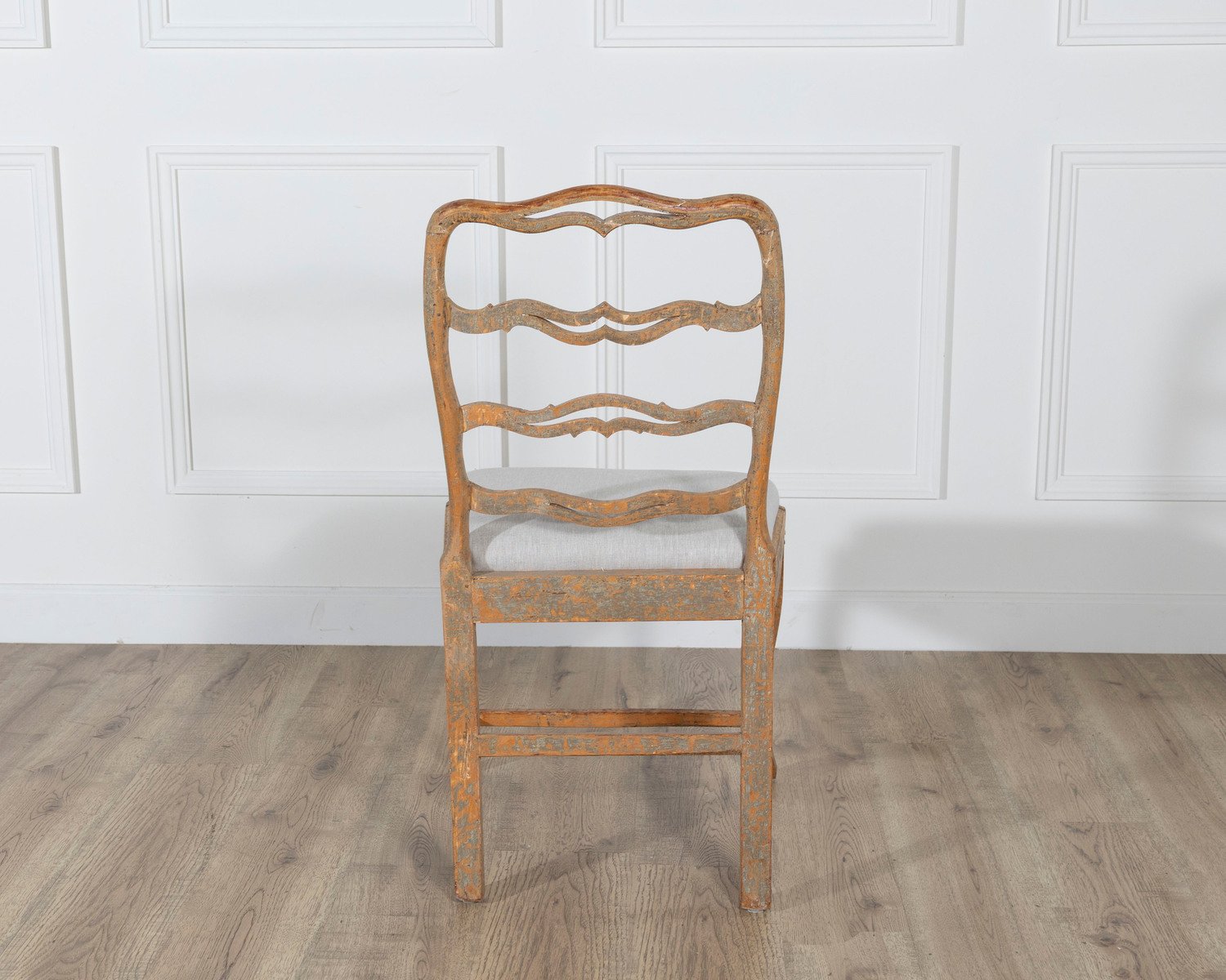 Gustavian Chair with Smiling Details – Circa 1780 - JAA