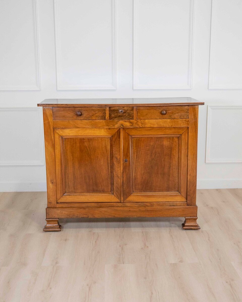 Antique Louis Philippe Sideboard Dresser Cabinet Cupboard Buffet In Walnut – 19th - JAA