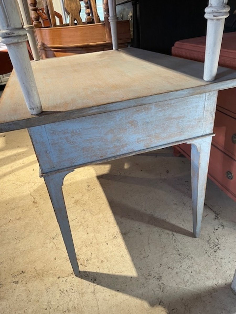Table from the north of Sweden, early 1800s - JAA