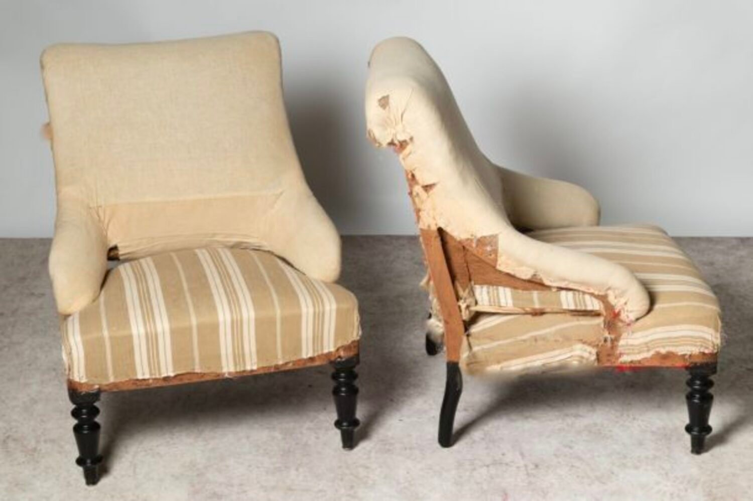 Scroll back pair of chairs - JAA