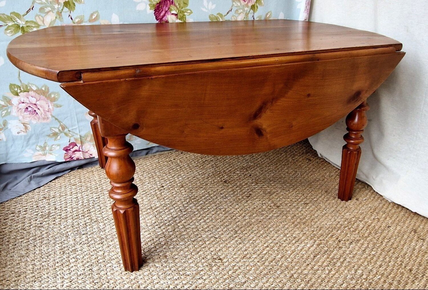Round Cherry Wood Coffee Table - JAA