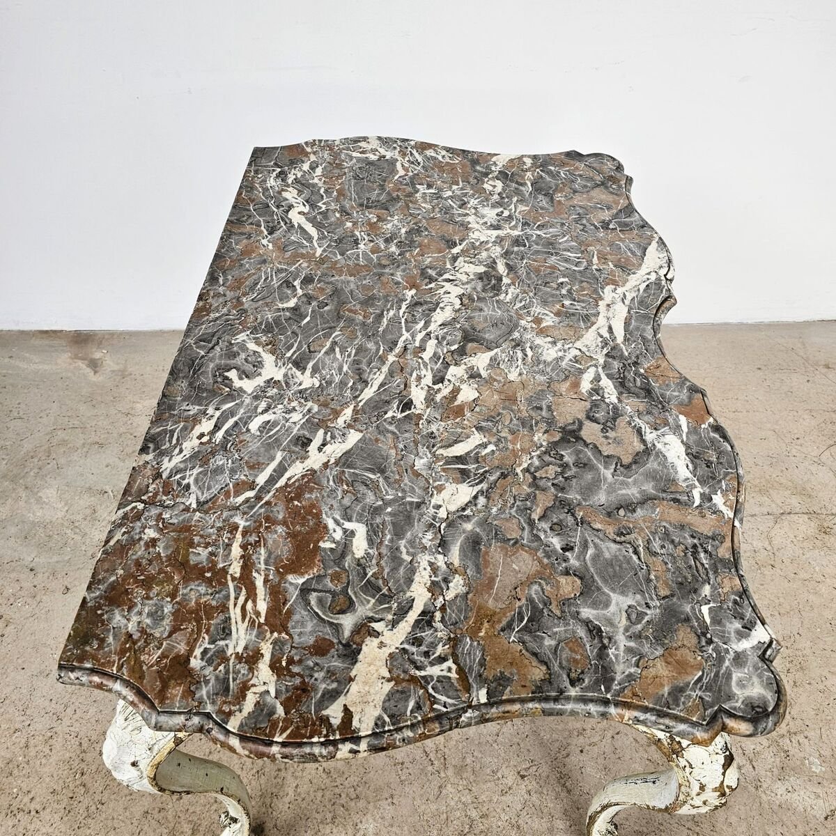 18th period polychrome twist console - JAA