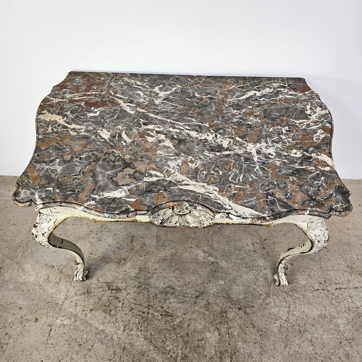 18th period polychrome twist console - JAA