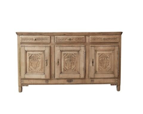 Italian 18th Century Walnut Center Table with Carved Pedestal Base