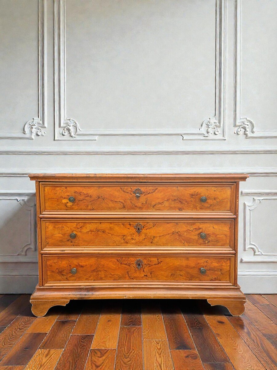 Italian Antique Dresser – 18th Century - JAA