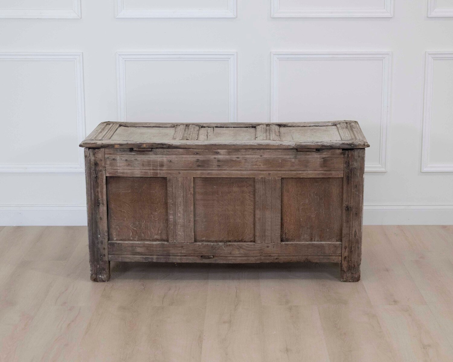 Early 18th C stripped and bleached carved oak coffer. 1720. - JAA