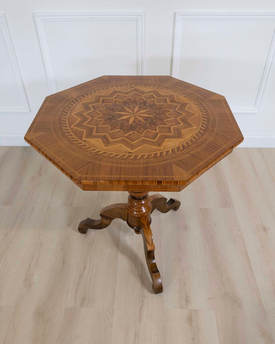 Italian 19th Century Inlaid Walnut Sorrento Table - JAA