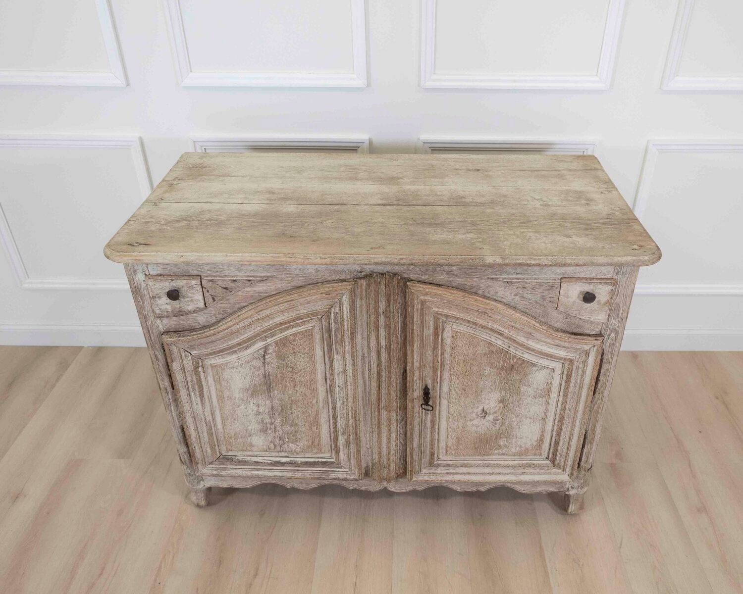 Early 18th Century Bleached Oak Hunting Sideboard - JAA
