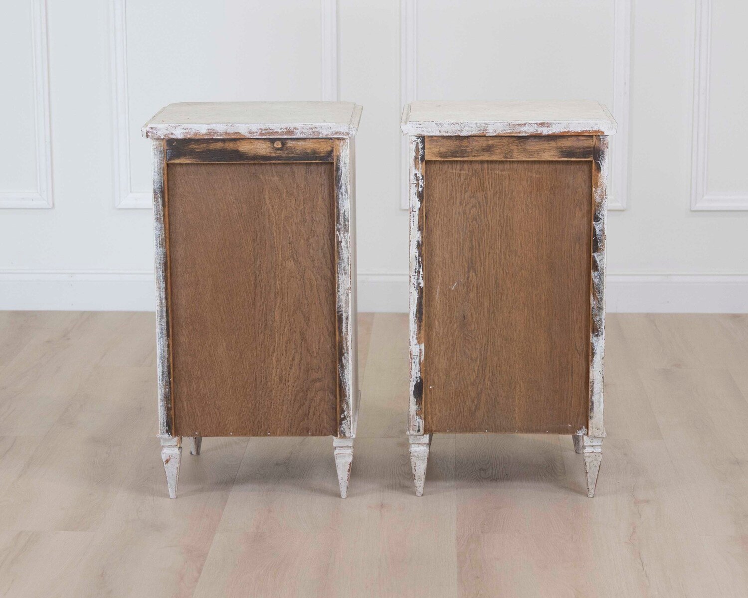 Pair of Swedish 20th Century Nightstands - JAA