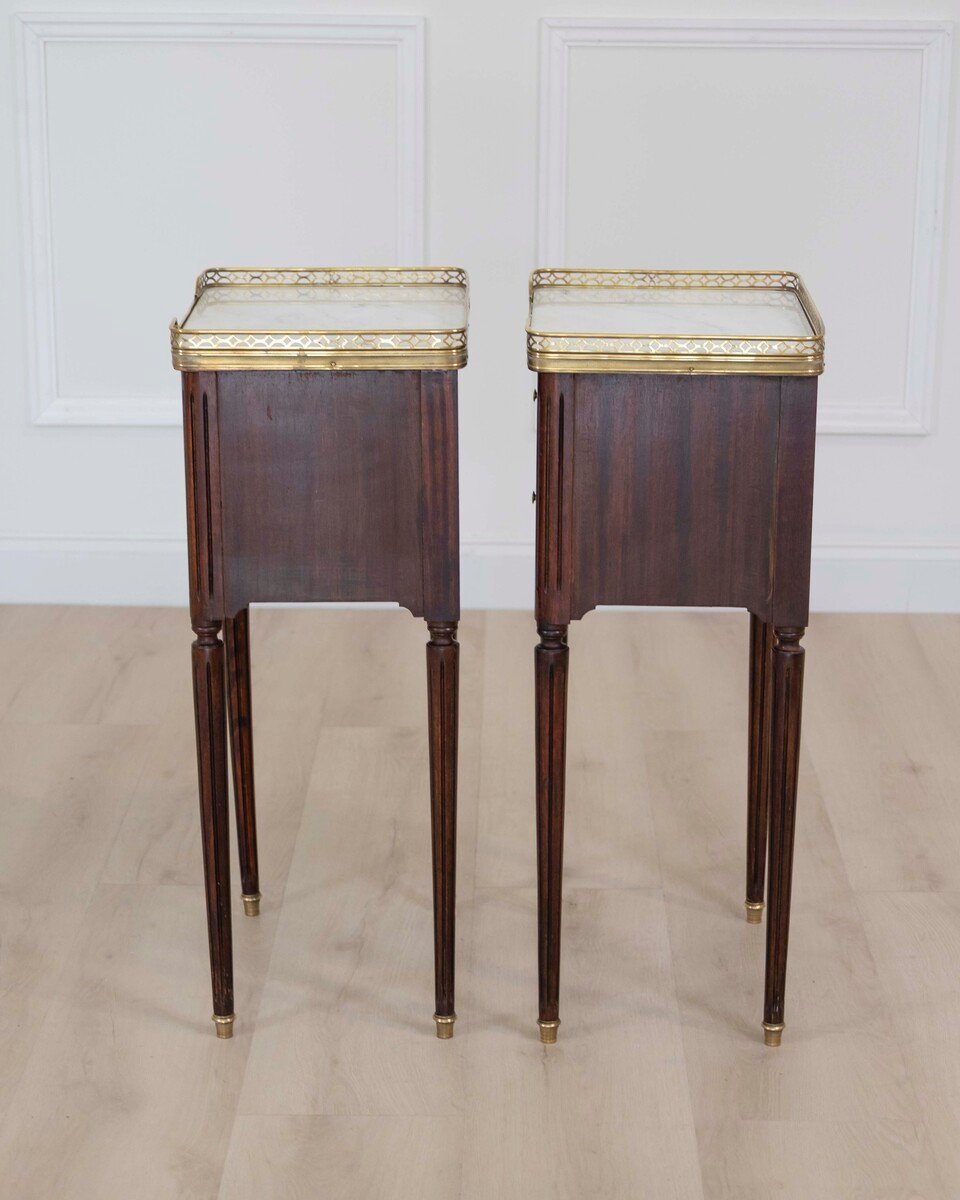 Pair of French 20th Century Louis XVI Style Mahogany Bedside Tables - JAA