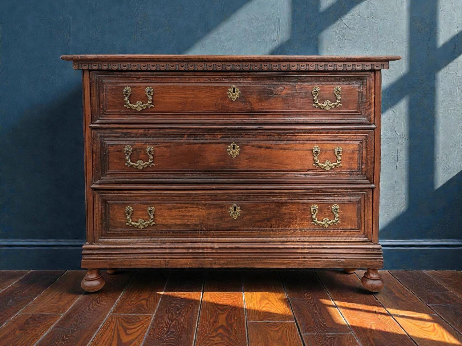 Venetian chest of drawers, late 17th century - JAA